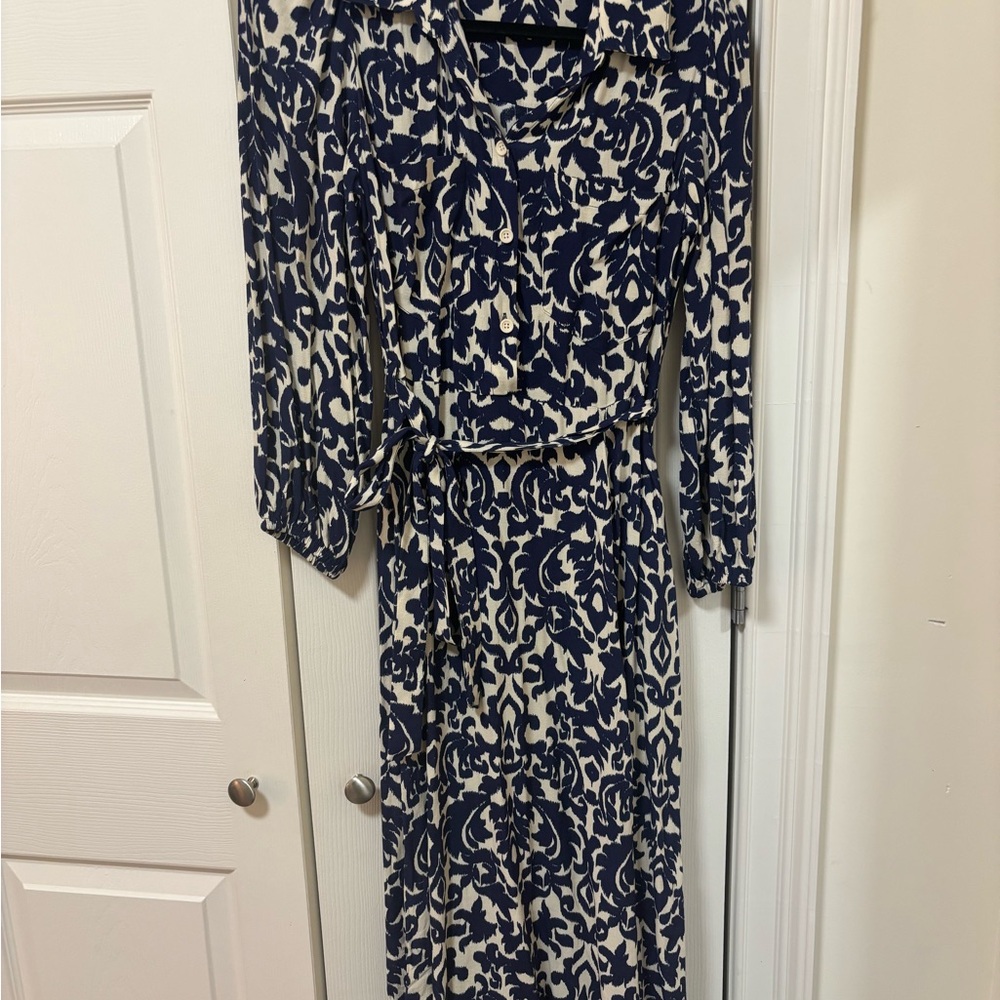 Zara Long Sleeve Dress in Navy and Cream